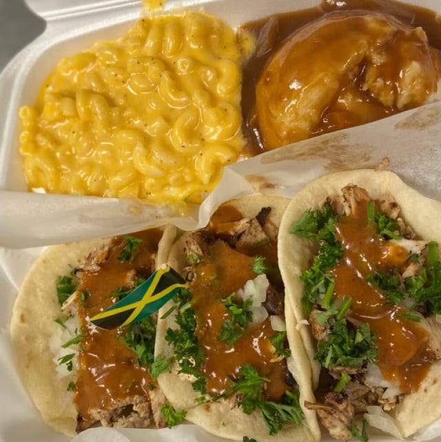Chicken Taco (3 Pieces) Dinner.